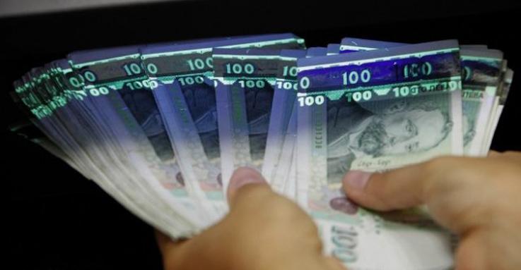 Отпускат до края на август безлихвени кредити до 6900 лв.
